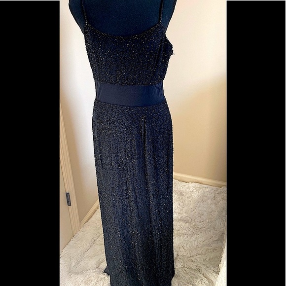 🤩 DISCOUNTED!! BEADED FORMAL DRESS - Picture 1 of 7